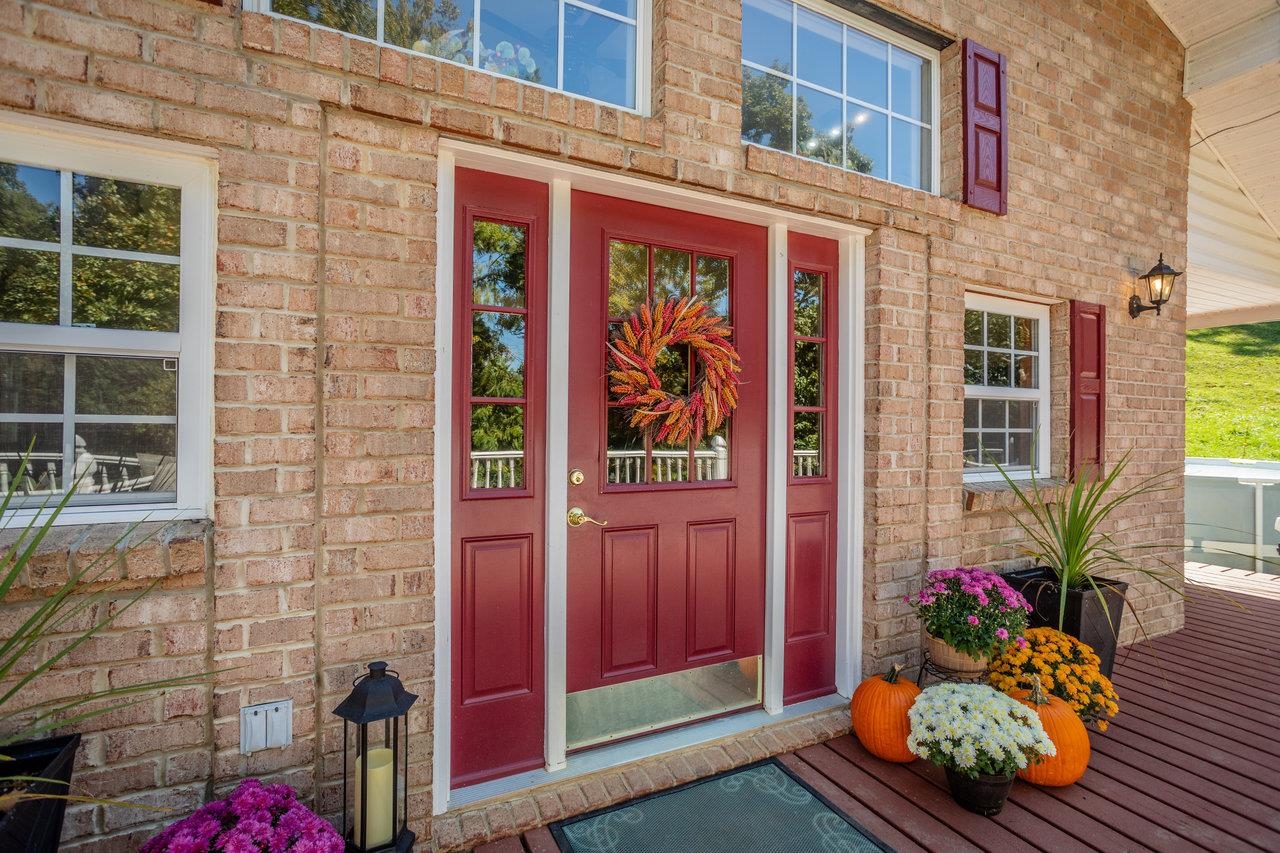 279 Helms Road Stanley, VA 22851 - Photo 3 of 64 a front view of a building