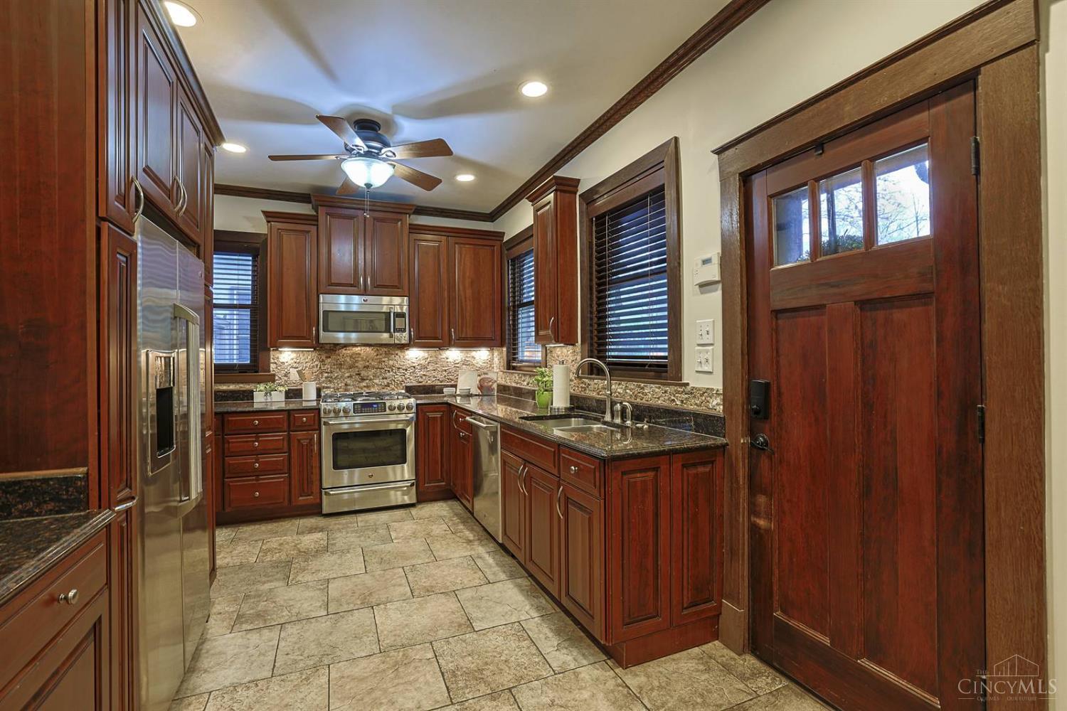 1308 Edwards Road Cincinnati, OH 45208 - Photo 21 of 52