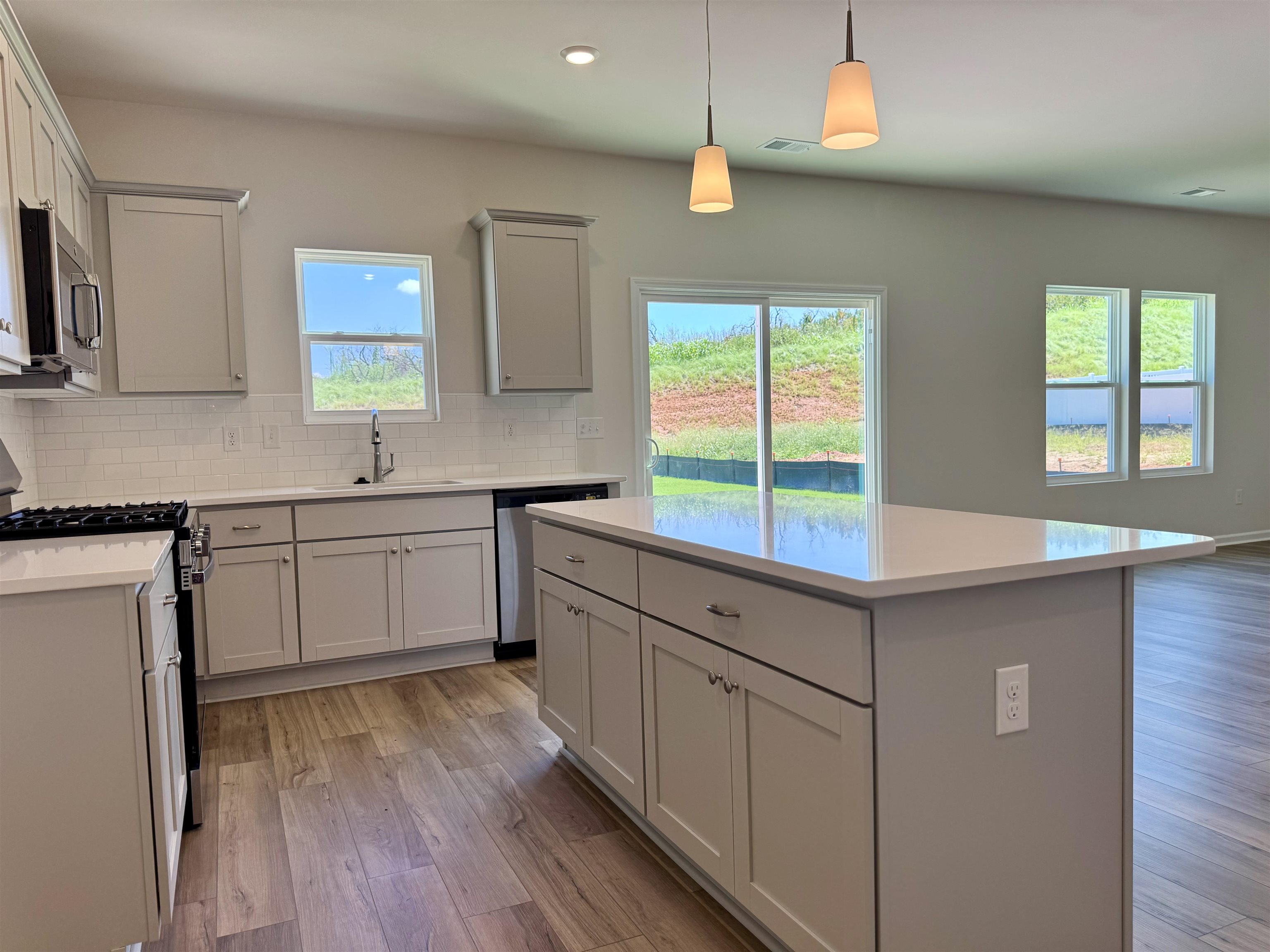 12102 Lansbury Drive Inman, SC 29349 - Photo 14 of 30