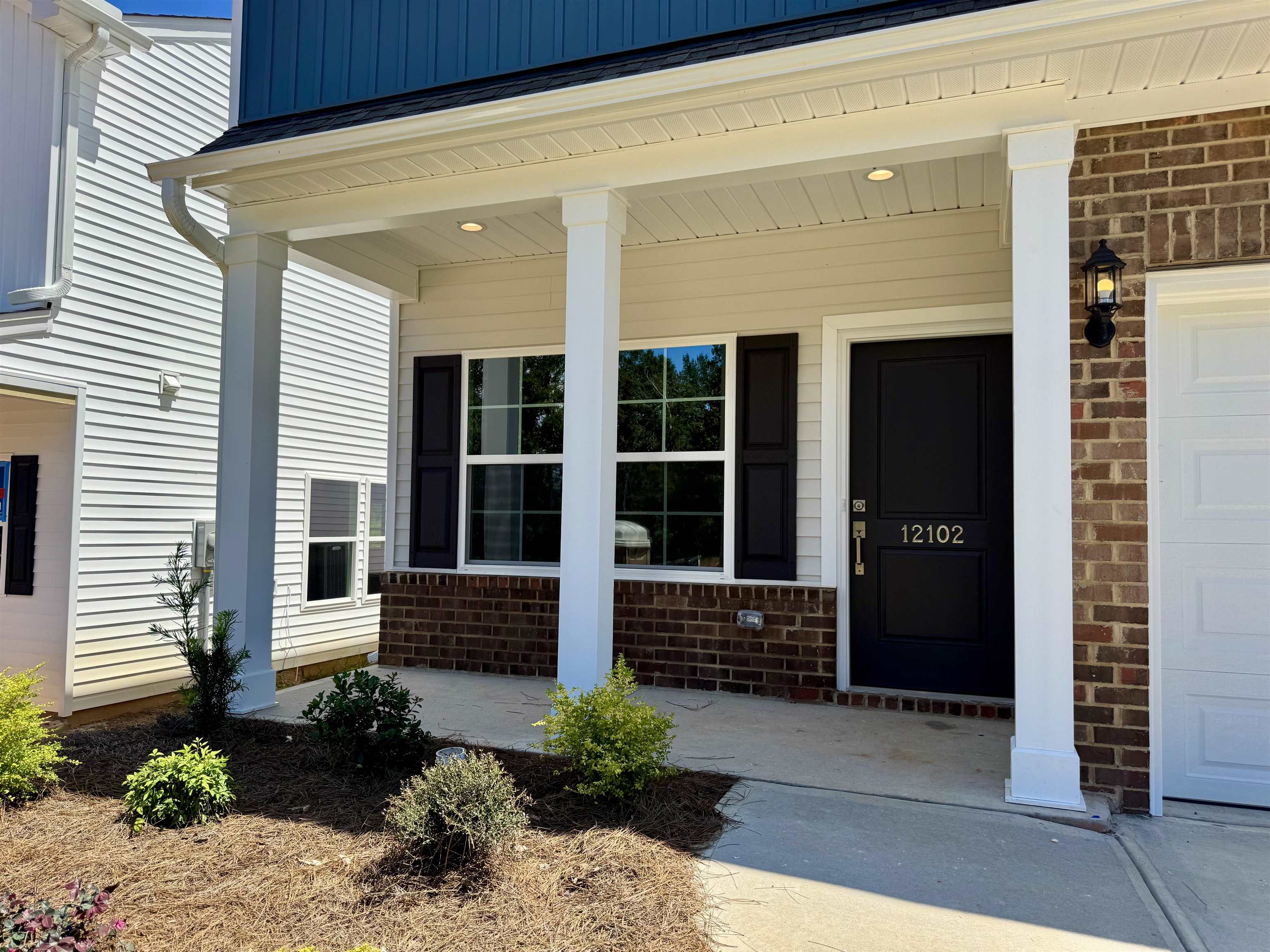 12102 Lansbury Drive Inman, SC 29349 - Photo 3 of 30