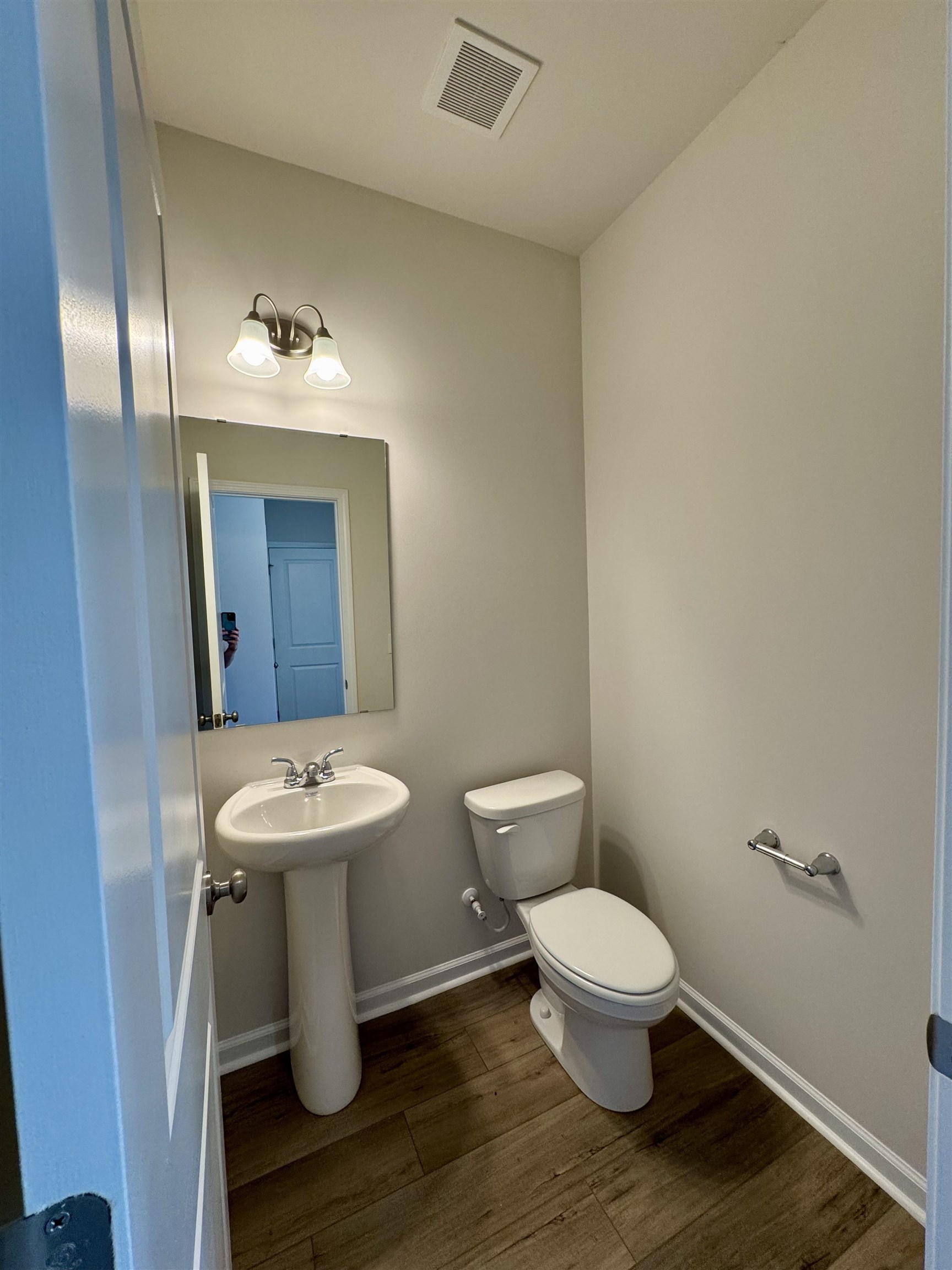 12102 Lansbury Drive Inman, SC 29349 - Photo 5 of 30