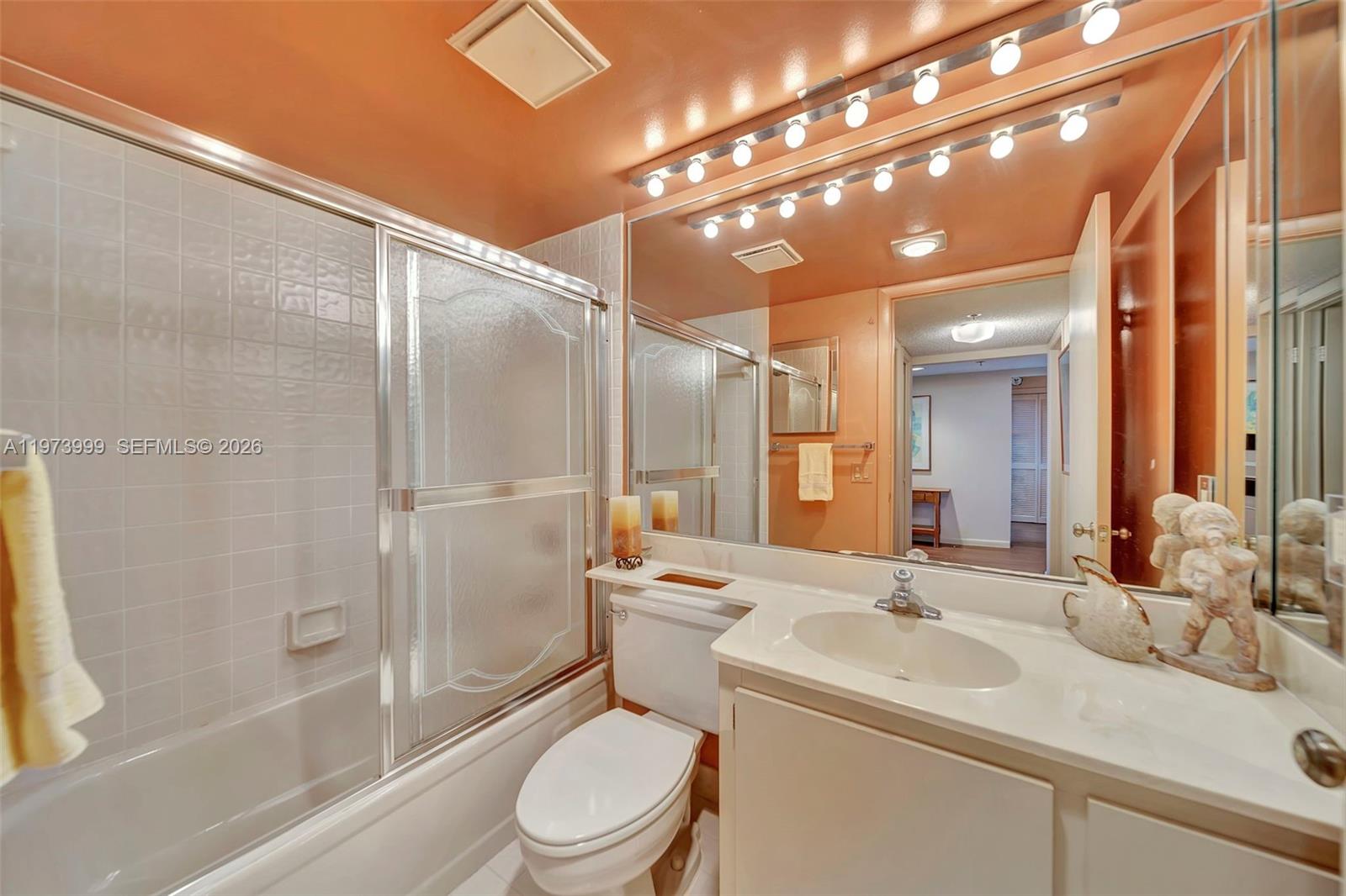6620 Boca Del Mar Drive, Unit 502 Boca Raton, FL 33433 - Photo 39 of 52 Guest bathroom with tub/shower