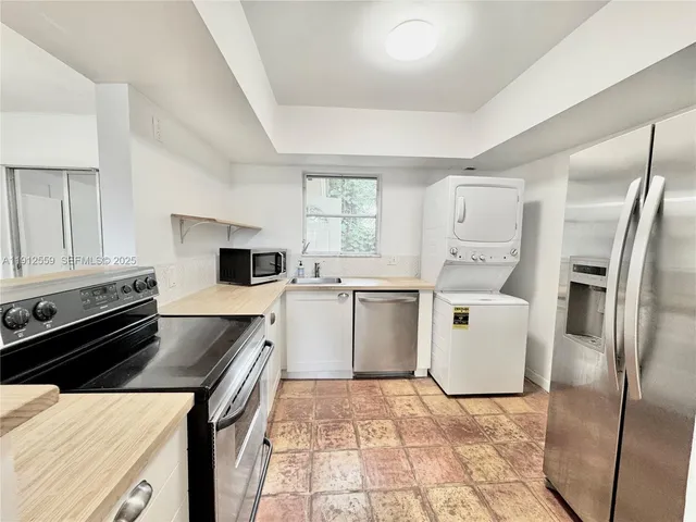 $1,875 | 14901 Southwest 4th Street, Unit 5A, Pembroke Pines, FL 33027