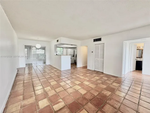 $1,875 | 14901 Southwest 4th Street, Unit 5A, Pembroke Pines, FL 33027