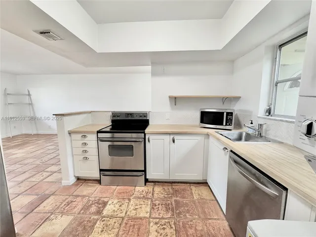 $1,875 | 14901 Southwest 4th Street, Unit 5A, Pembroke Pines, FL 33027