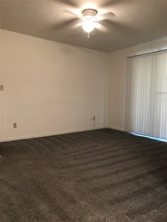 $950 | 110 Dixie Drive, Unit B3, Tallahassee, FL 32304