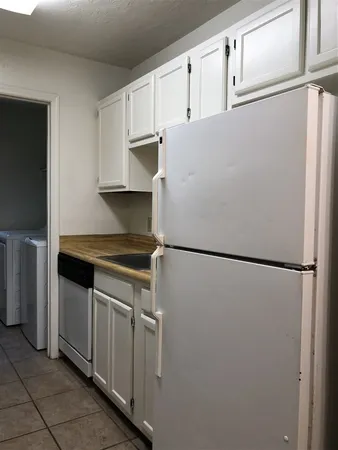 $950 | 110 Dixie Drive, Unit B3, Tallahassee, FL 32304