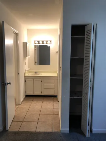 $950 | 110 Dixie Drive, Unit B3, Tallahassee, FL 32304