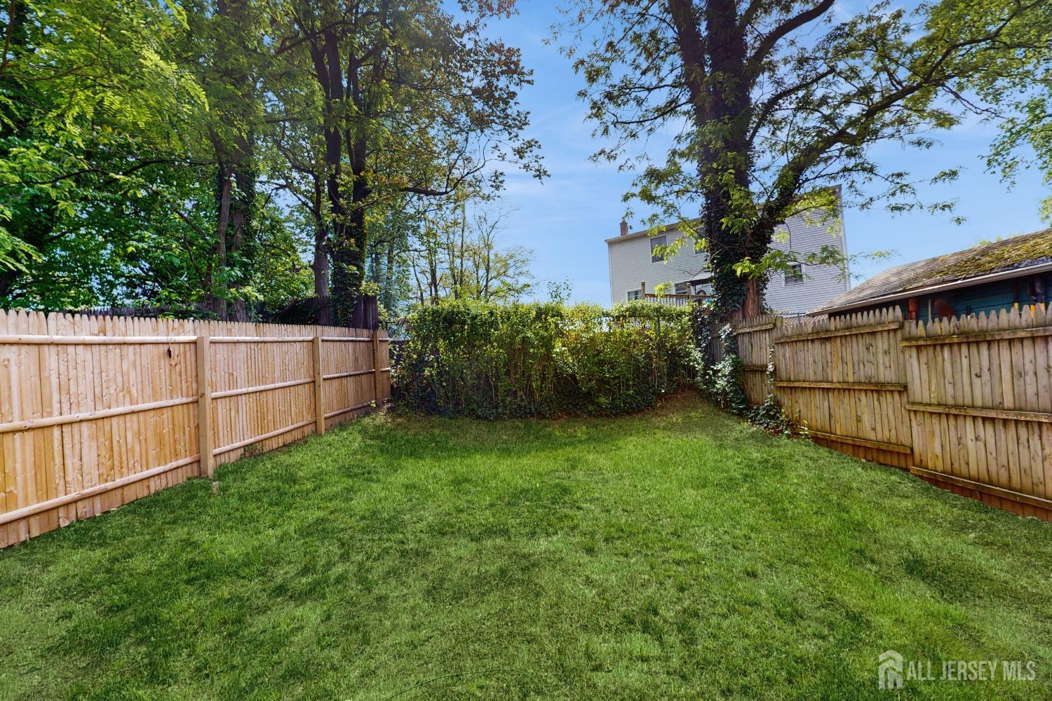 811 Shore Concourse Keyport, NJ 07735 - Photo 24 of 28