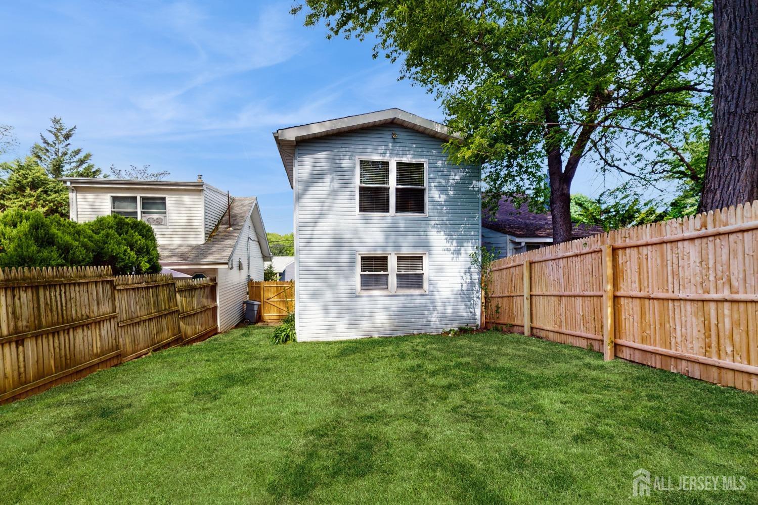 811 Shore Concourse Keyport, NJ 07735 - Photo 25 of 28