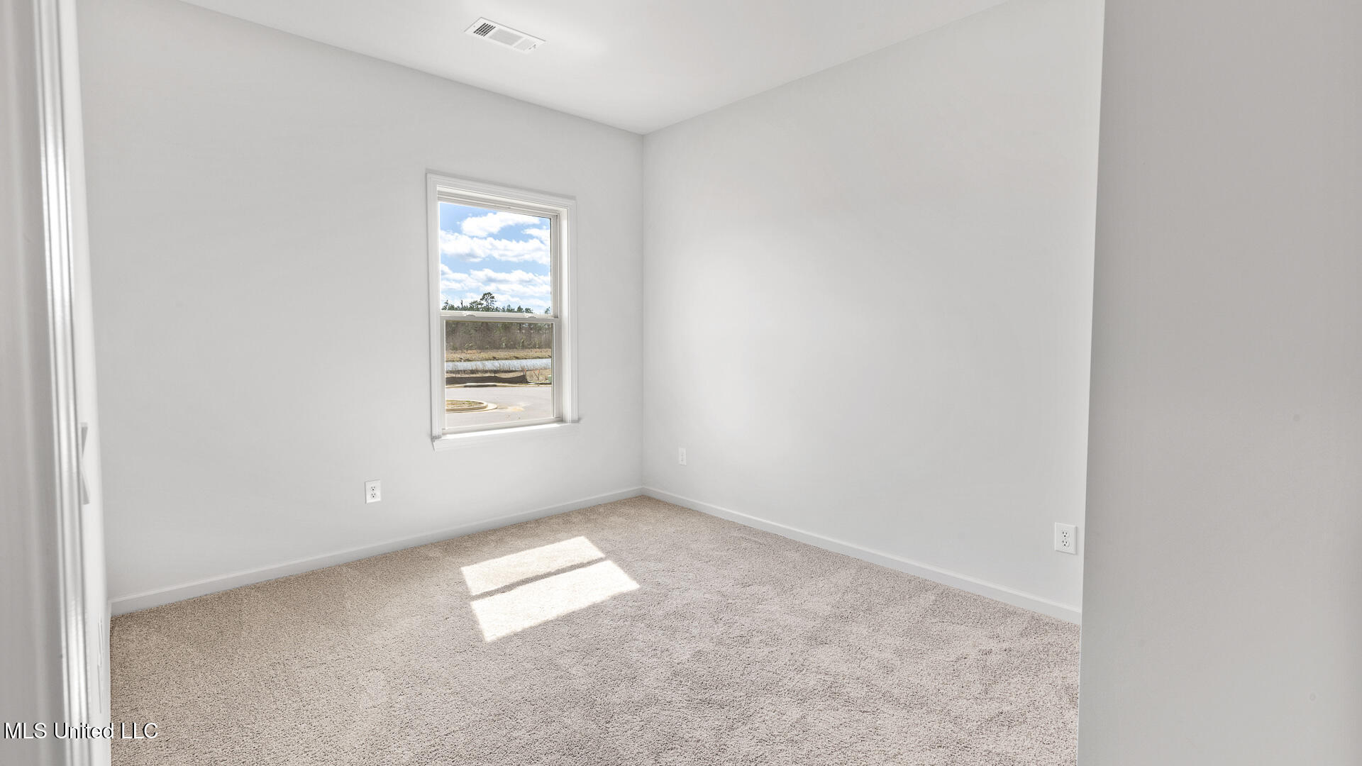 406 Hidden Reed Court Pearl, MS 39208 - Photo 10 of 26 MS_Jackson_Pearl_Serenity-Lake_Burke_B11