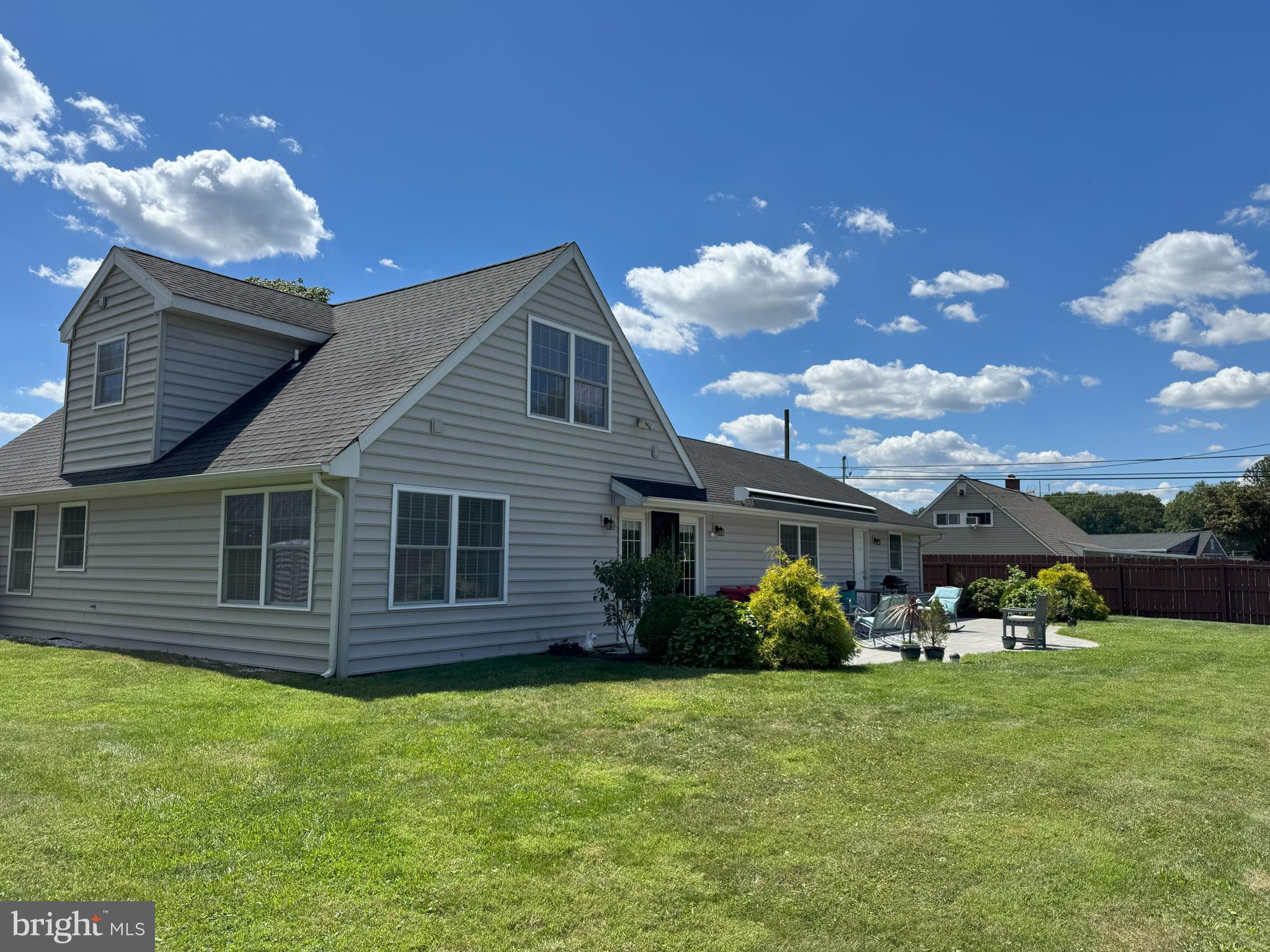 61 Rose Apple Road Levittown, PA 19056 - Photo 29 of 33 a front view of a house with garden