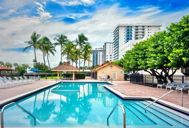 Mid Beach Miami Beach, FL 33140 - Photo 26 of 44