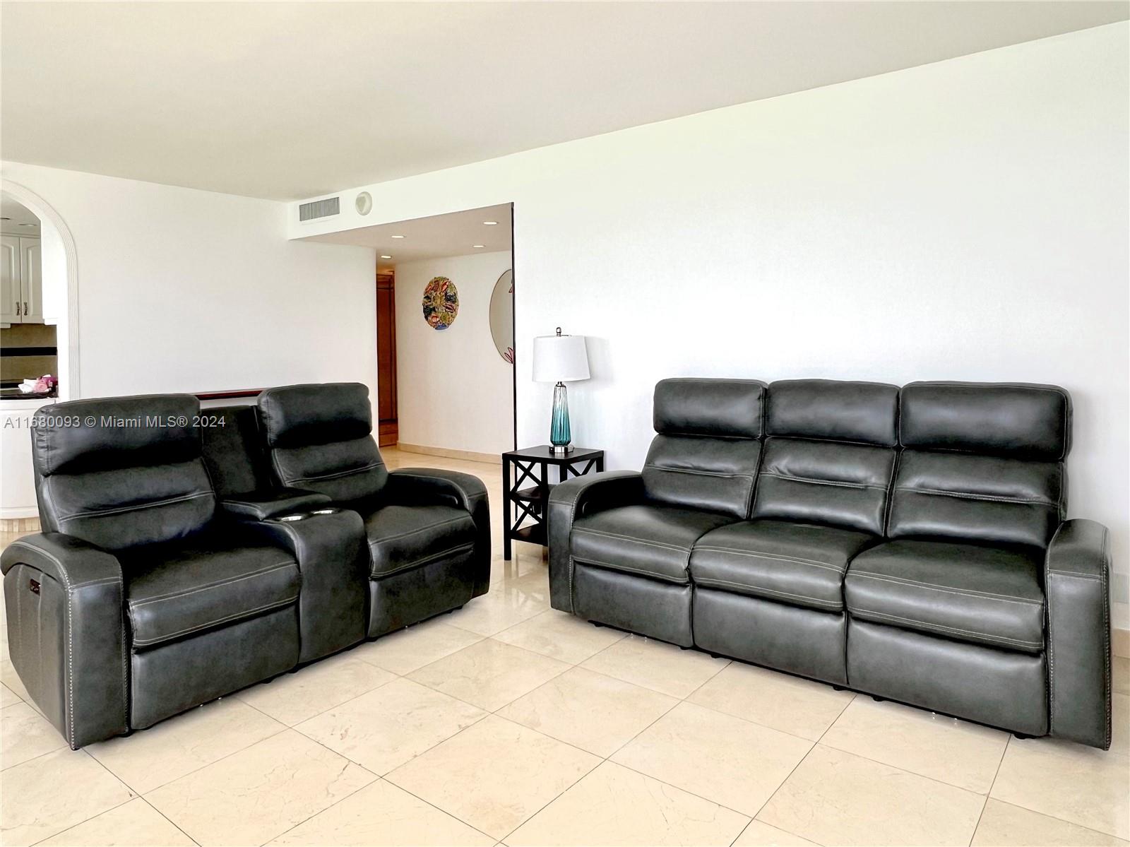 Mid Beach Miami Beach, FL 33140 - Photo 5 of 44