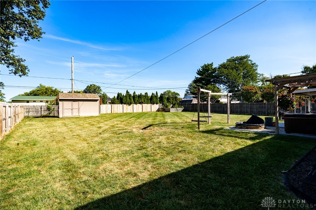 3073 Santa Rosa Drive Kettering, OH 45440 - Photo 7 of 45 Flat private fenced yard