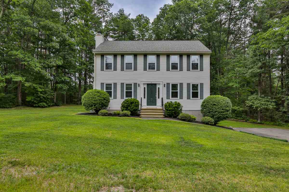 13 Gowing Road Hudson, NH 03051 - Photo 2 of 31