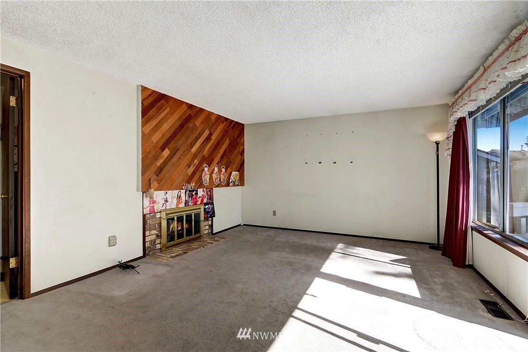 16912 157th Place Southeast Renton, WA 98058 - Photo 12 of 22 Gallery Image 12