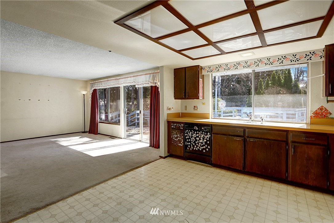 16912 157th Place Southeast Renton, WA 98058 - Photo 9 of 22 Gallery Image 9