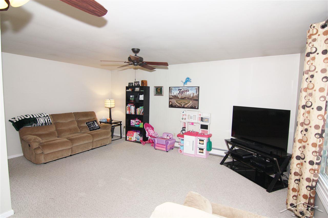 3489 North Thomas Road Freeland, MI 48623 - Photo 10 of 27 31338602-9.JPG