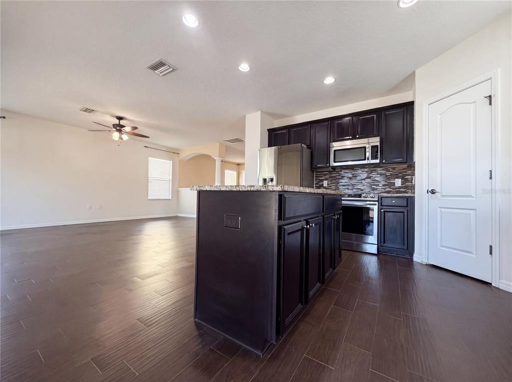 12437 Field Point Way Spring Hill, FL 34610 - Photo 13 of 35 Gallery Image 13