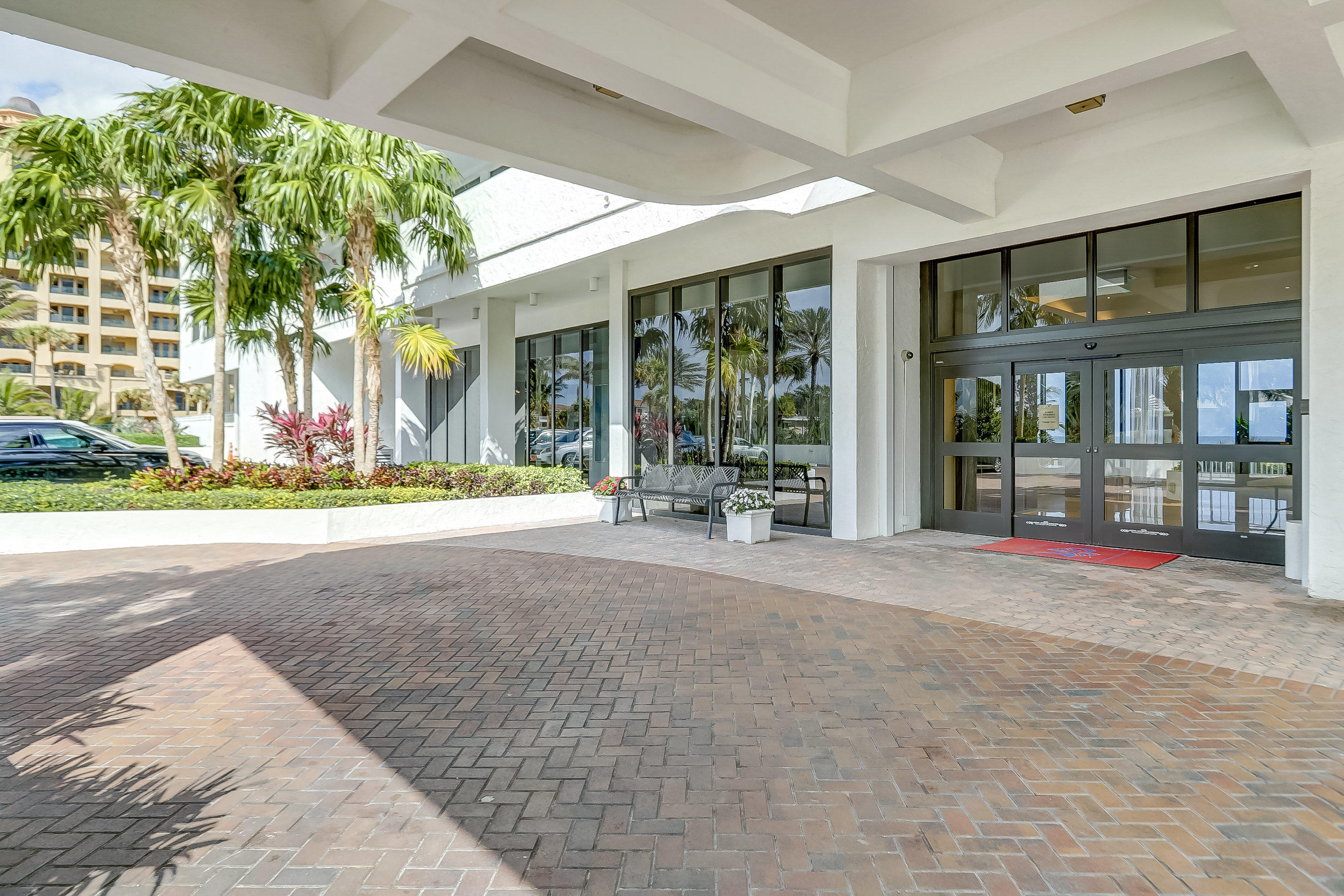 2600 South Ocean Boulevard, Unit 15A Boca Raton, FL 33432 - Photo 14 of 88 Grand Entrance