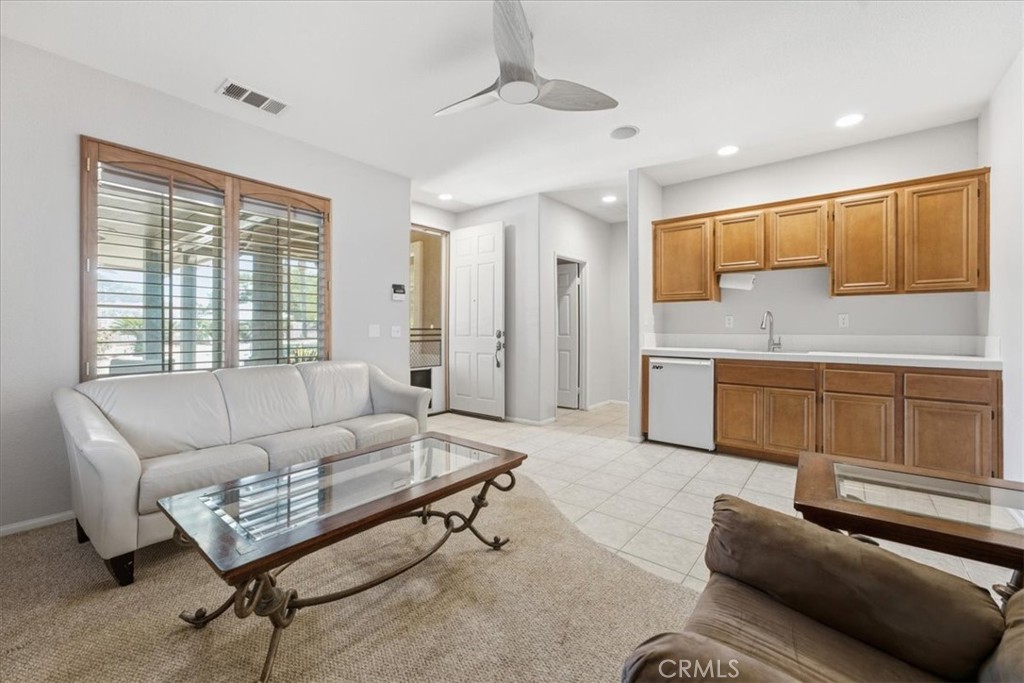 23841 Piedras Road Perris, CA 92570 - Photo 93 of 130 Guess House Living Room