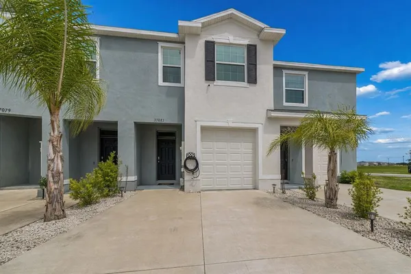 $275,000 | 33083 Frosted Clover Way, Wesley Chapel, FL 33545