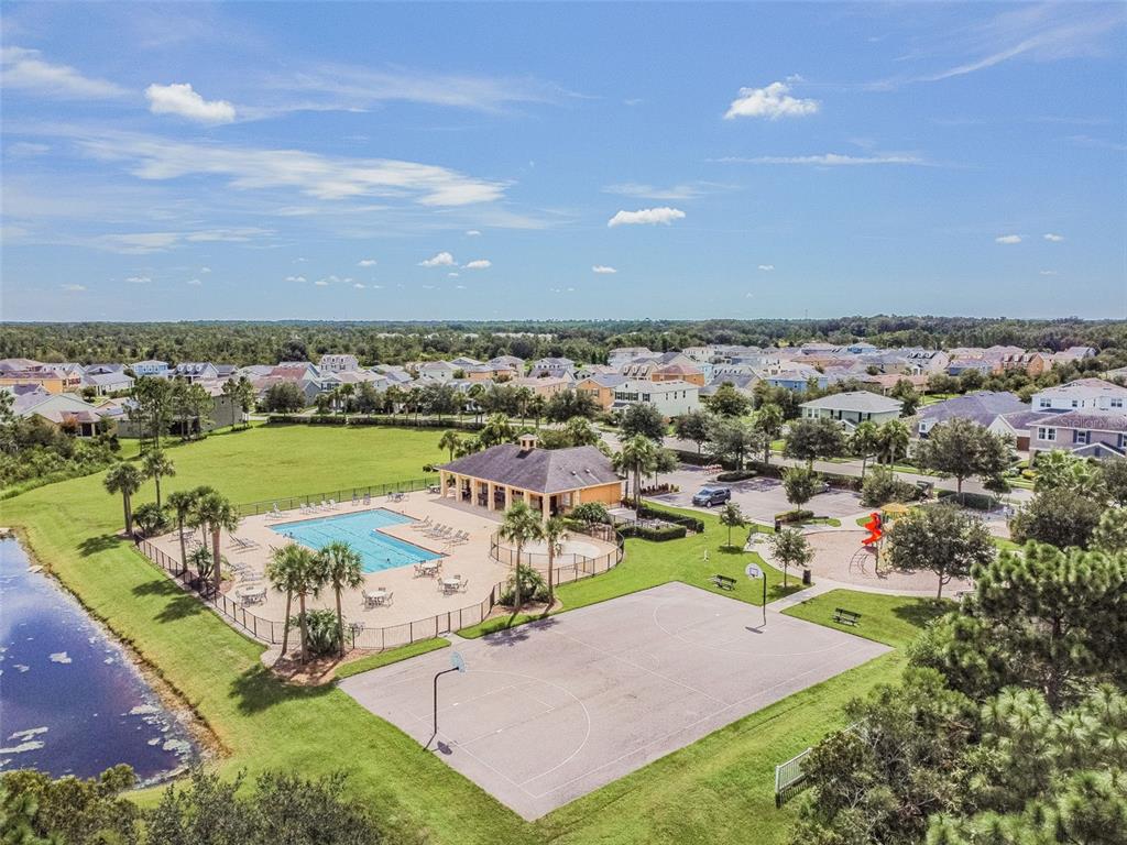 33083 Frosted Clover Way Wesley Chapel, FL 33545 - Photo 60 of 70 an aerial view of a city