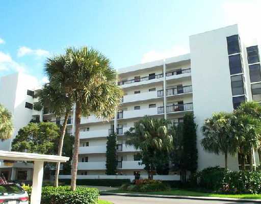 6562 Boca Del Mar Drive, Unit 424 Boca Raton, FL 33433 - Photo 1 of 1 Primary Photo