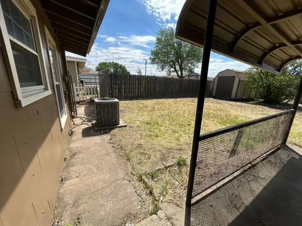 $127,000 | 907 Harrington Street, Borger, TX 79007