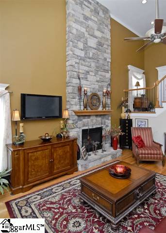 18 Gladstone Way Greer, SC 29650 - Photo 8 of 25 Gallery Image 8