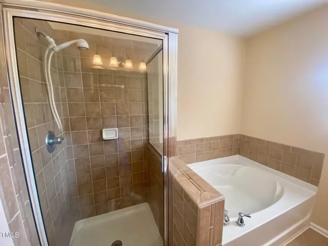 $2,200 | 804 Roni Court, Cary, NC 27519