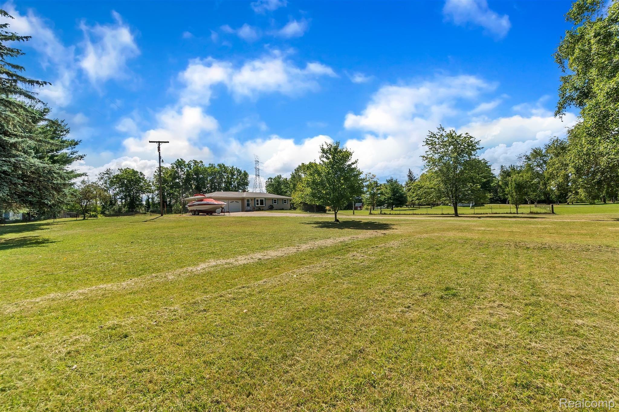 5050 Edgar Road Clarkston, MI 48346 - Photo 31 of 47 31-5050-Edgar-WindowStill-Real-Esta.jpg