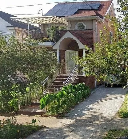 $3,858 | 161-17 85th Avenue, Unit 1 | Jamaica Hills