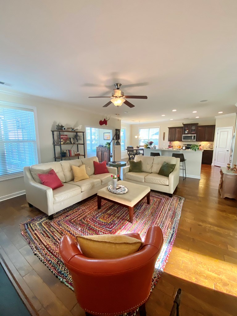 136 Belgian Blue Way Fountain Inn, SC 29644 - Photo 10 of 44 Gallery Image 10