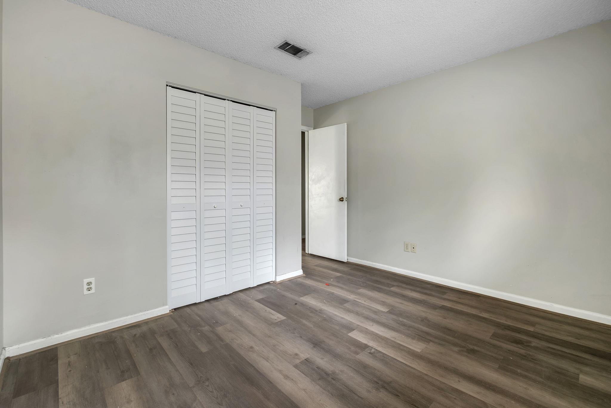 1571 Stone Road, Unit 11B Tallahassee, FL 32303 - Photo 23 of 28