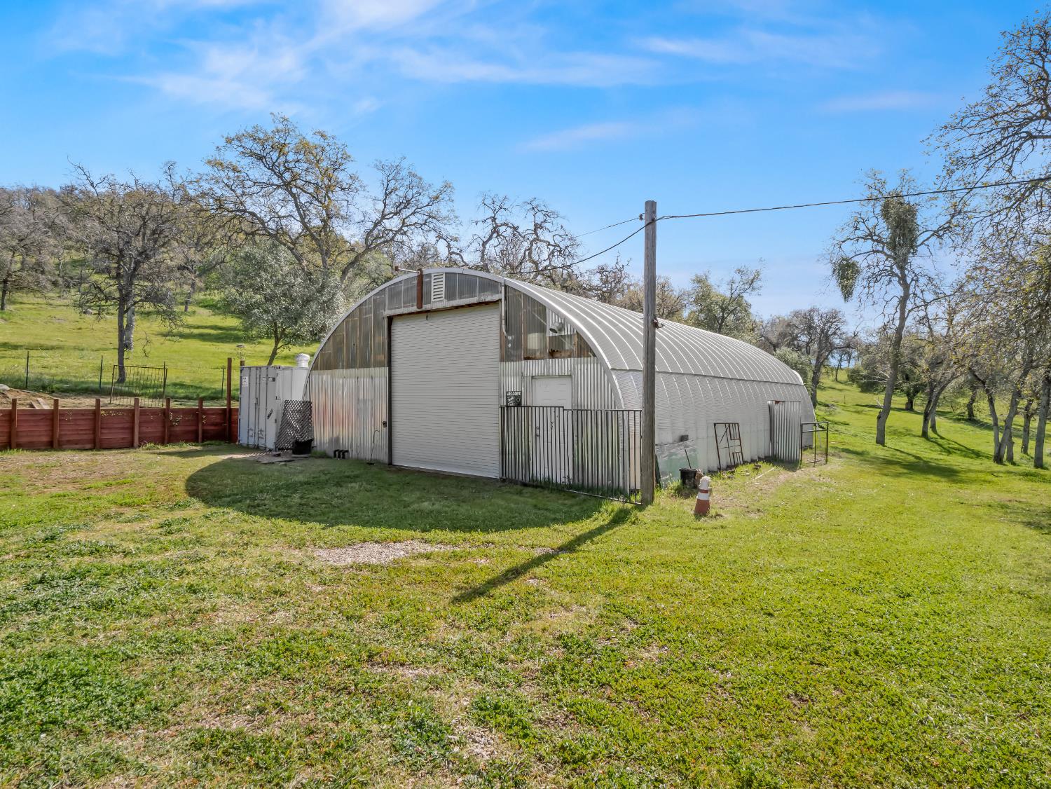 37678 Cardinal Lane Squaw Valley, CA 93675 - Photo 7 of 65 a yellow house sitting in middle of the grass