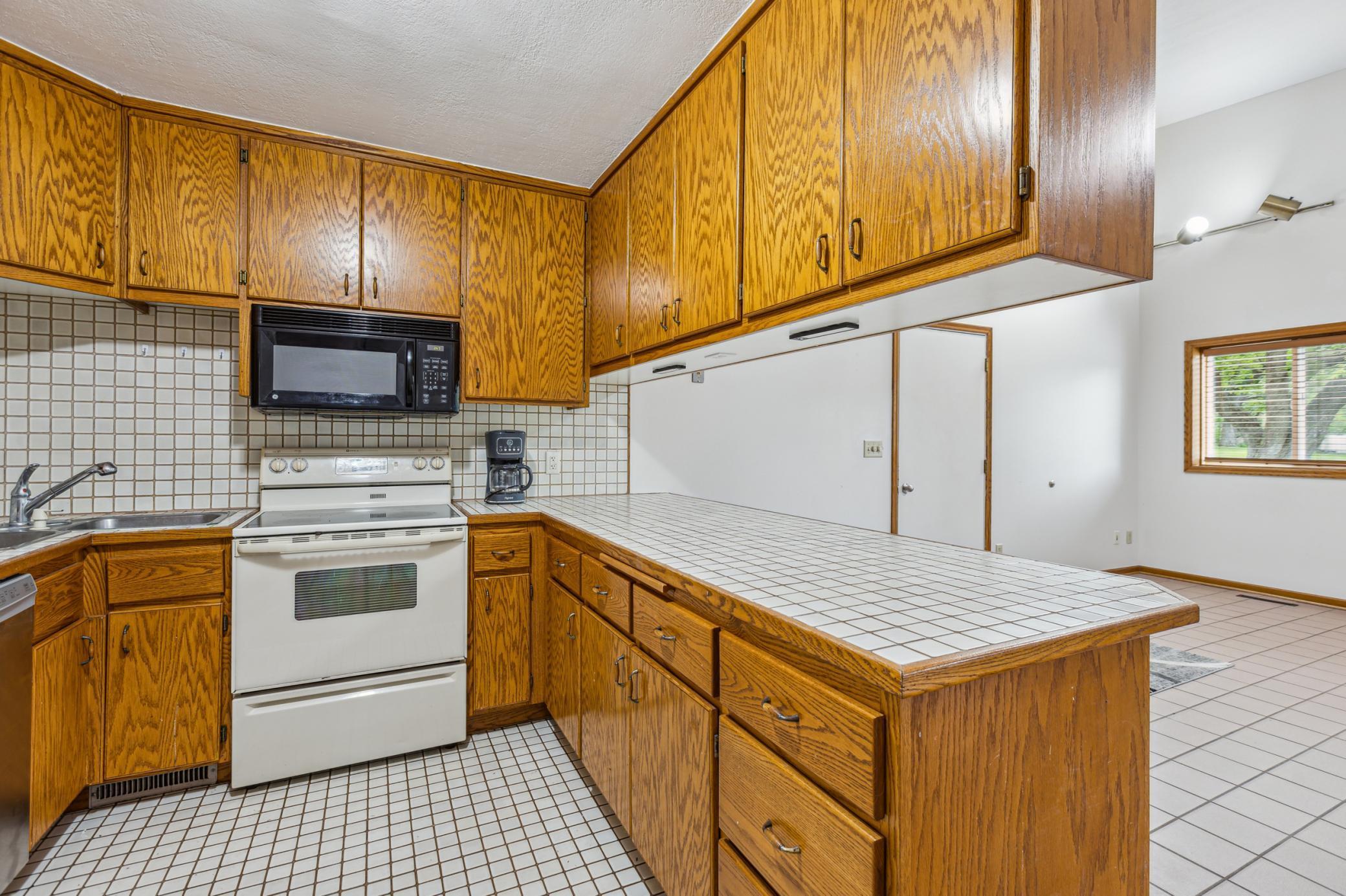 18950 243rd Avenue Northwest Big Lake, MN 55309 - Photo 5 of 26