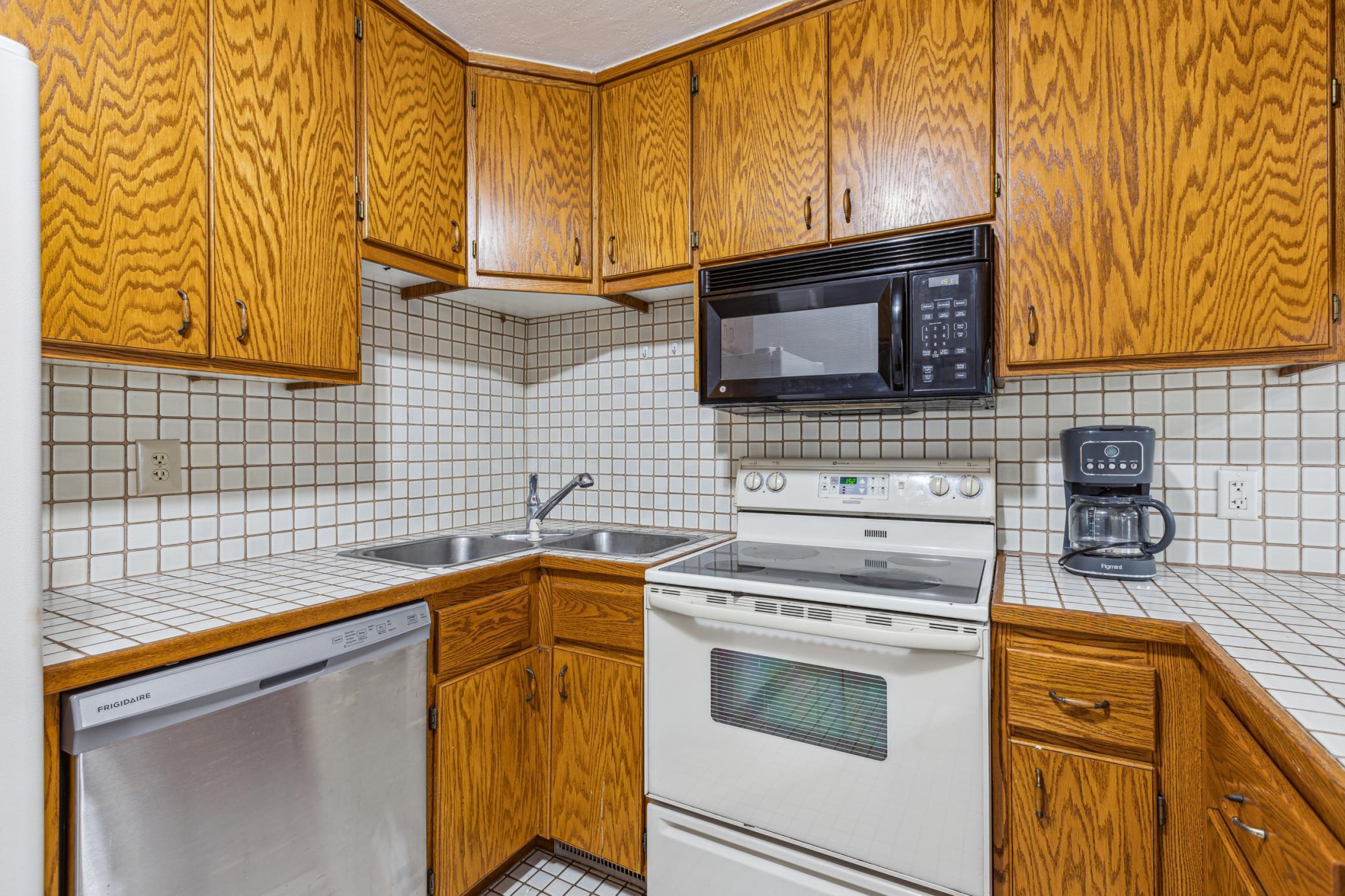 18950 243rd Avenue Northwest Big Lake, MN 55309 - Photo 6 of 26