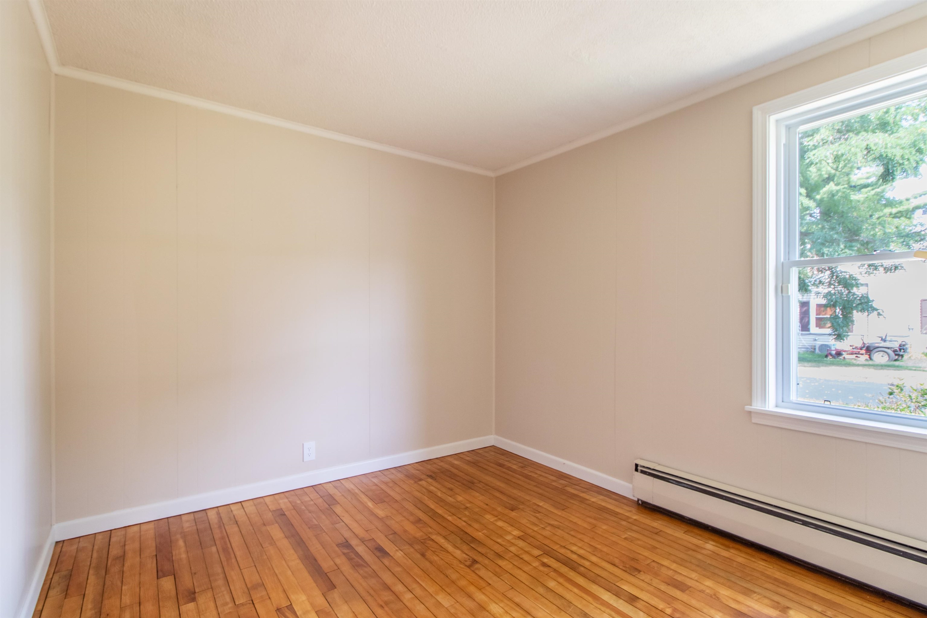 573 Sias Avenue Newport, VT 05855 - Photo 19 of 60