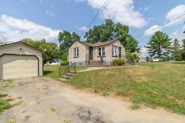 $269,500 | 573 Sias Avenue, Newport, VT 05855