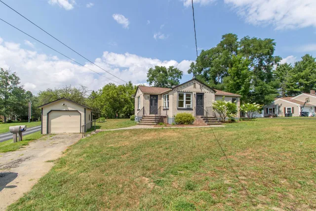 $269,500 | 573 Sias Avenue, Newport, VT 05855