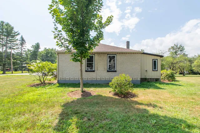 $269,500 | 573 Sias Avenue, Newport, VT 05855