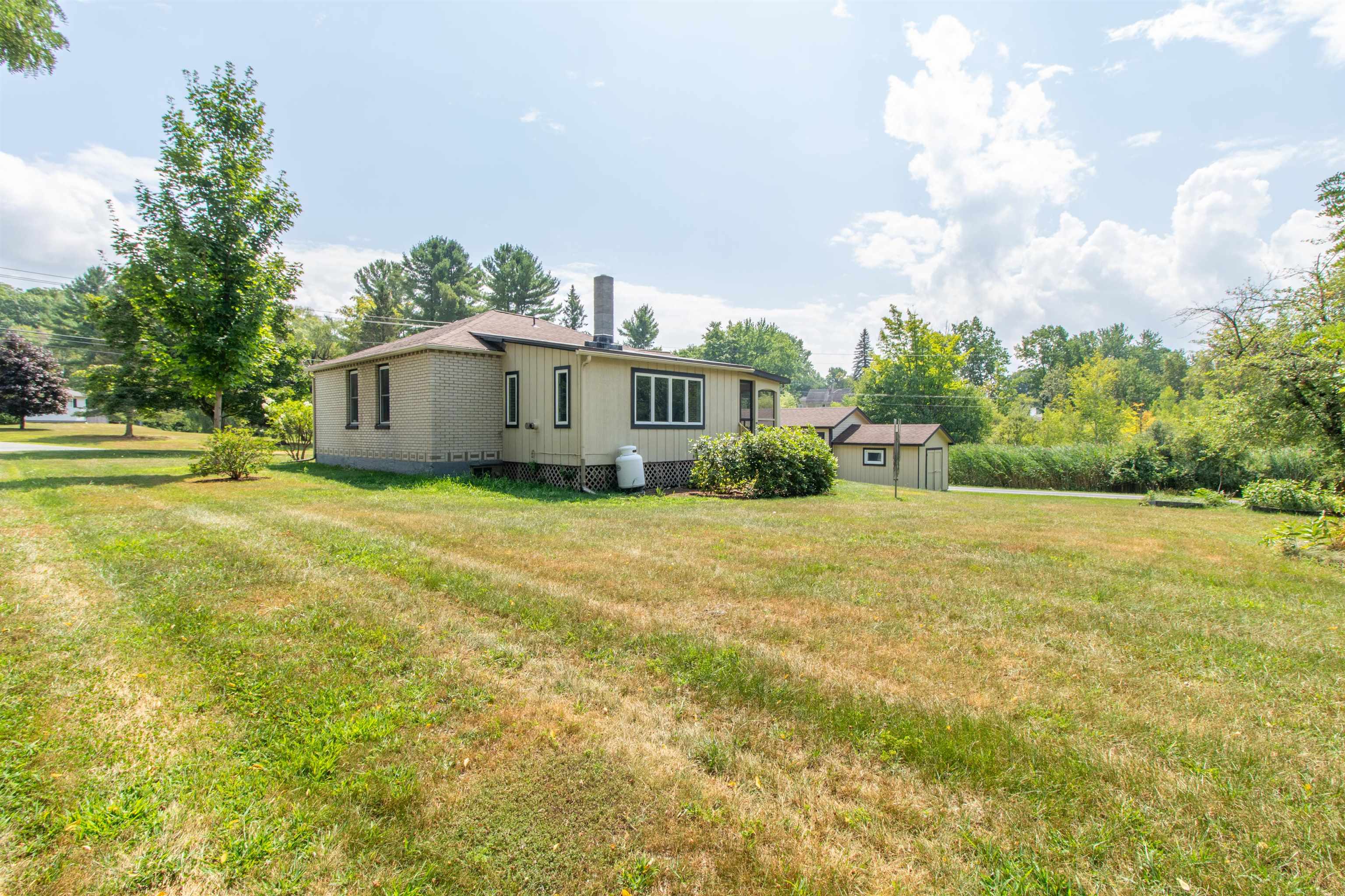 573 Sias Avenue Newport, VT 05855 - Photo 36 of 60