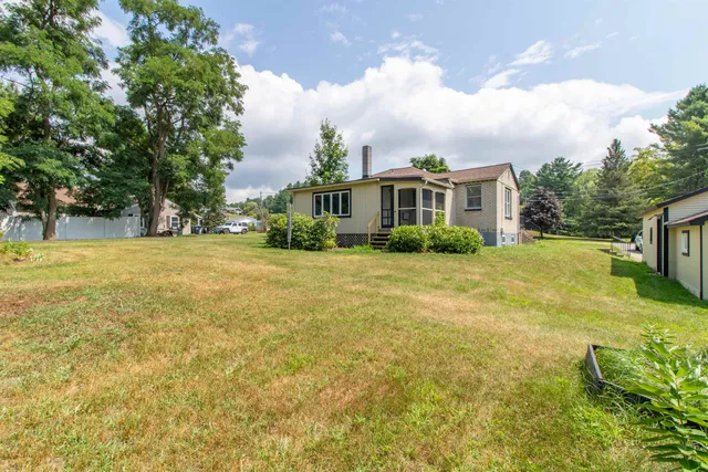 $269,500 | 573 Sias Avenue, Newport, VT 05855