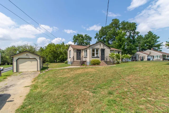 $269,500 | 573 Sias Avenue, Newport, VT 05855