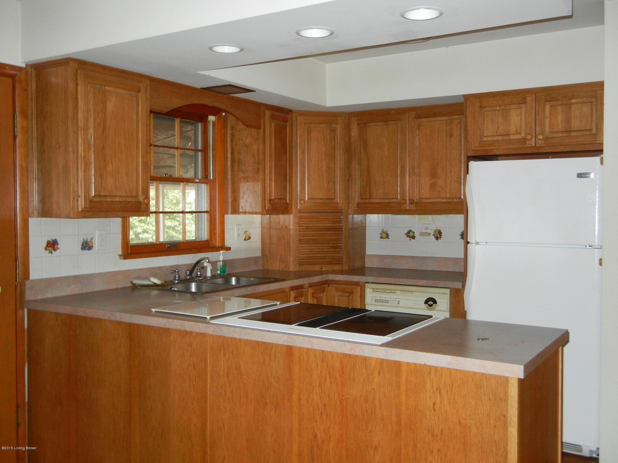 607 Emily Road Louisville, KY 40206 - Photo 6 of 16 Kitchen from Dining Area