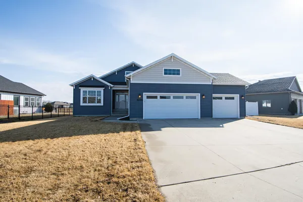 $425,000 | 1201 West Summerwood Trail, Dilworth, MN 56529