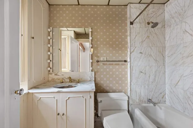 $1,300,000 | 103 East 84th Street, Unit 6B | Upper East Side