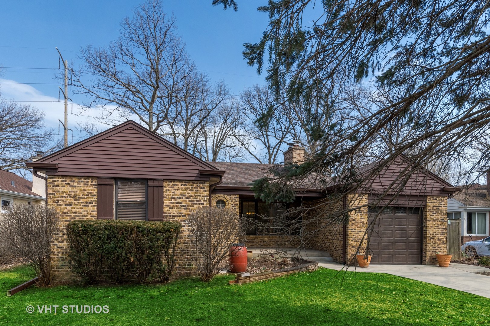 299 Barberry Road Highland Park, IL 60035 - Photo 15 of 17 front view of a house with a yard